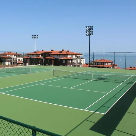 Eve Santa Marina Iii - Sea, Pools, Relax Appartamento