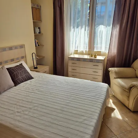 Eve Santa Marina Iii - Sea, Pools, Relax Appartamento *